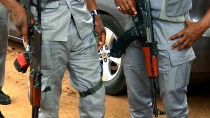 Nigeria Customs Service (NCS) has listed some communities inKwara and Niger as notorious for smuggling activities over the years. Nigeria Customs Service (NCS) has listed some communities inKwara and Niger as notorious for smuggling activities over the years.