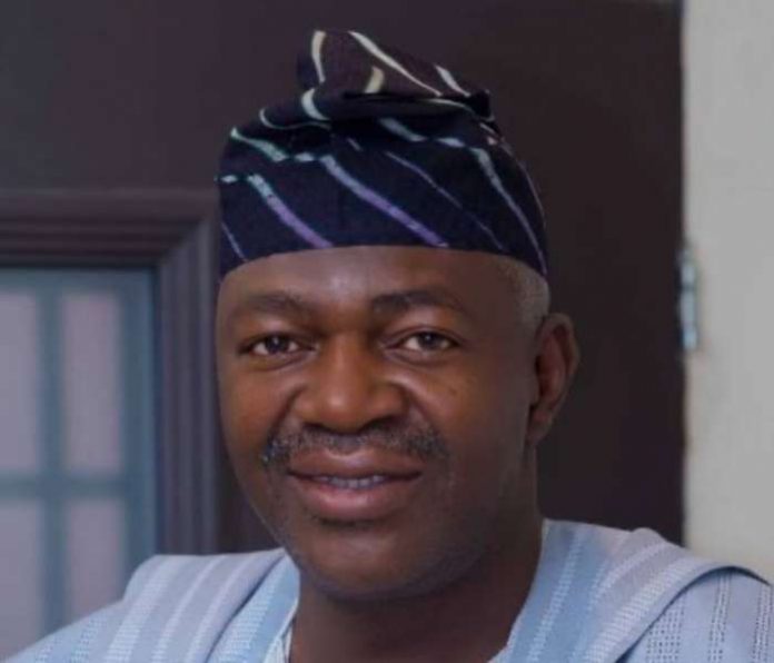 A member, Lagos State House of Assembly, Mr Rotimi Abiru, has appealed to Nigerian youths to remain calm and embrace peaceful resolution of their grievances. A member, Lagos State House of Assembly, Mr Rotimi Abiru, has appealed to Nigerian youths to remain calm and embrace peaceful resolution of their grievances.