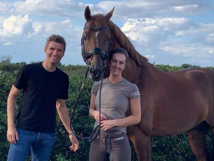 After making a good show of his soccer career with numerous laurels to show for his efforts, German international Thomas Muller and his wife Lisa have ventured into horse sperm business.