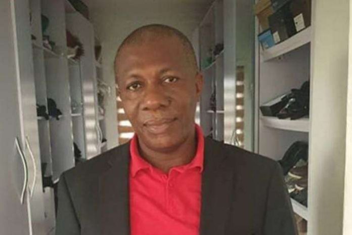 Nigerian business mogul, Ben Murray-Bruce, has taken to his verified Twitter page to mourn Nigerian filmmaker, Chico Ejiro. The former lawmaker used his Twitter page to send his condolences to Nollywood and the family of the deceased.