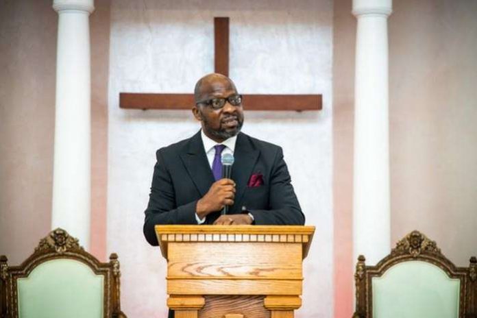 Yinka Akinbami, a pastor at House on the Rock church, died from COVID-19 complications on Saturday, the Senior Pastor of the church has announced.