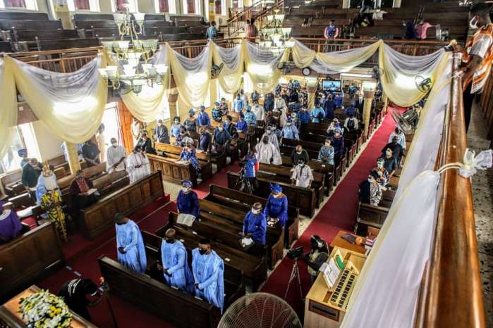 6. Bolu Akin Olugbade, the Ogun state born billionaire, who died from Covid19 complications on January 14th 2021 at Paelon Hospital, Lagos, has finally been buried. The Aare Onakankafo of Owu kingdom was buried on Thursday February 4th.