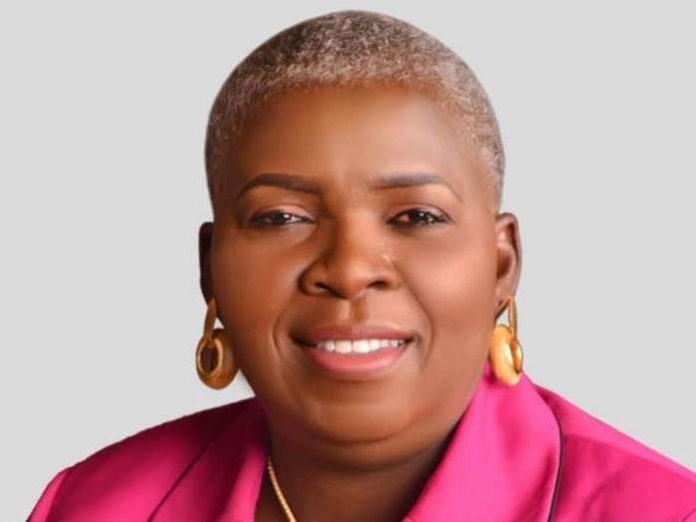 Chairman of the State Secondary Education Board (SSEB), Dr Ekaette Ebong Okon, who made this known weekend while interacting with newsmen in Uyo, said government has discovered that secondary school teachers posted to rural areas always abandon their work for farming and trading activities. Chairman of the State Secondary Education Board (SSEB), Dr Ekaette Ebong Okon, who made this known weekend while interacting with newsmen in Uyo, said government has discovered that secondary school teachers posted to rural areas always abandon their work for farming and trading activities.