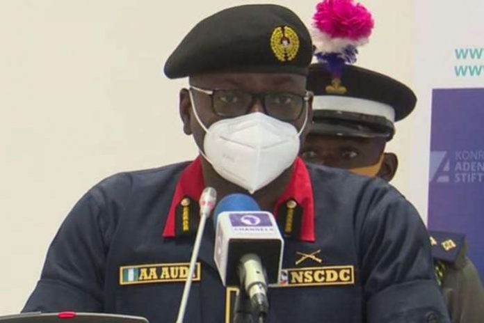 The Minister of Interior, Rauf Aregbesola, has instructed the Commandant-General of the Nigeria Security and Civil Defence Corps (NSCDC), Dr. Ahmed Audi, to return Nigeria back to the olden days when people could travel freely on the roads. The Minister of Interior, Rauf Aregbesola, has instructed the Commandant-General of the Nigeria Security and Civil Defence Corps (NSCDC), Dr. Ahmed Audi, to return Nigeria back to the olden days when people could travel freely on the roads.