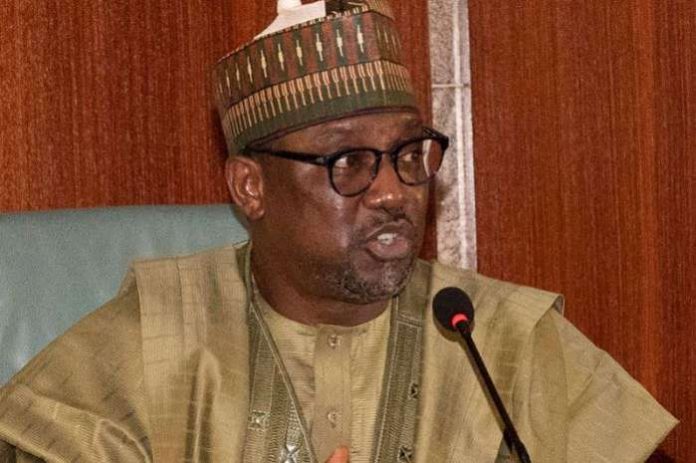 The Niger State Governor, Alhaji Abubakar Sani Bello, has challenged state and federal lawmakers on the need to partner with governments for youth empowerment. The Niger State Governor, Alhaji Abubakar Sani Bello, has challenged state and federal lawmakers on the need to partner with governments for youth empowerment.